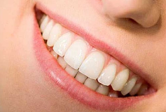 Nhận biết tướng răng suốt đời chỉ thấy tiền, không làm đại gia thì cũng hưởng phúc lộc