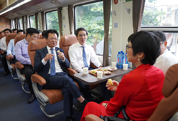 Cần thay đổi tư duy làm du lịch đường sắt để thu hút khách