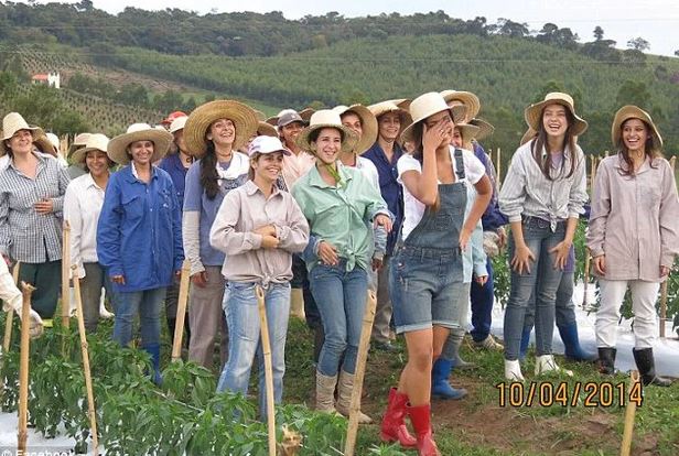 Ngôi làng kỳ lạ được ví như "Tây Lương Nữ Quốc" đời thực: Bói không ra bóng dáng đàn ông, phụ nữ hoàn toàn làm chủ cuộc sống