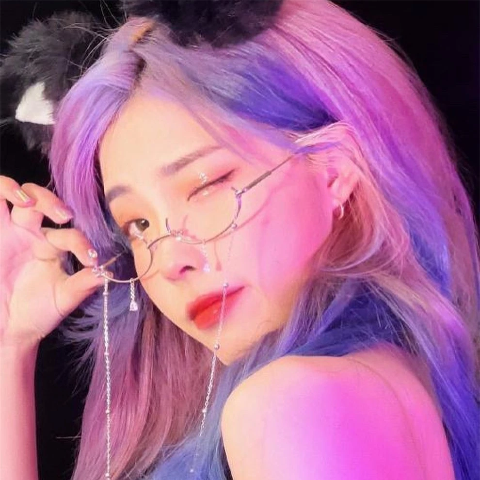 Hot girl Trung Quốc nổi lên vì có ngoại hình giống IU: Follower tăng gấp 50 lần sau 3 năm!- Ảnh 4. Hot girl Trung Quốc nổi lên vì có ngoại hình giống IU: Follower tăng gấp 50 lần sau 3 năm!- Ảnh 4.