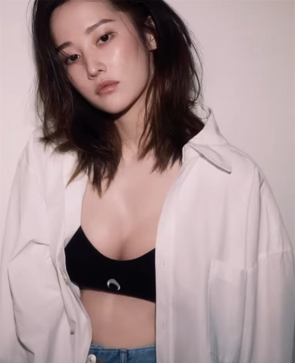 Nhan sắc 'quái nữ' xứ Hàn ảnh 13