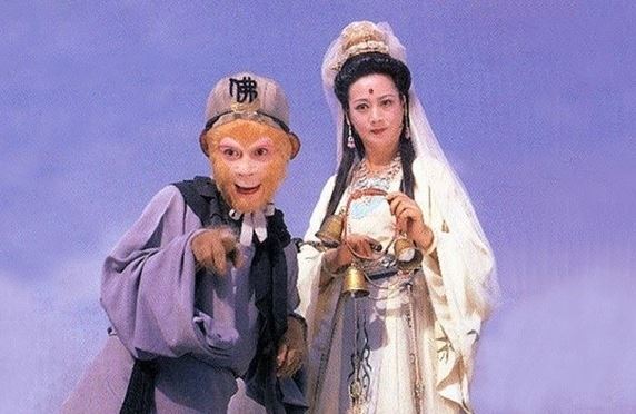 Quan Thế Âm Bồ Tát trong Tây Du Ký có uy lực như thế nào mà nhiều lần khiến Tôn Ngộ Không cầu xin