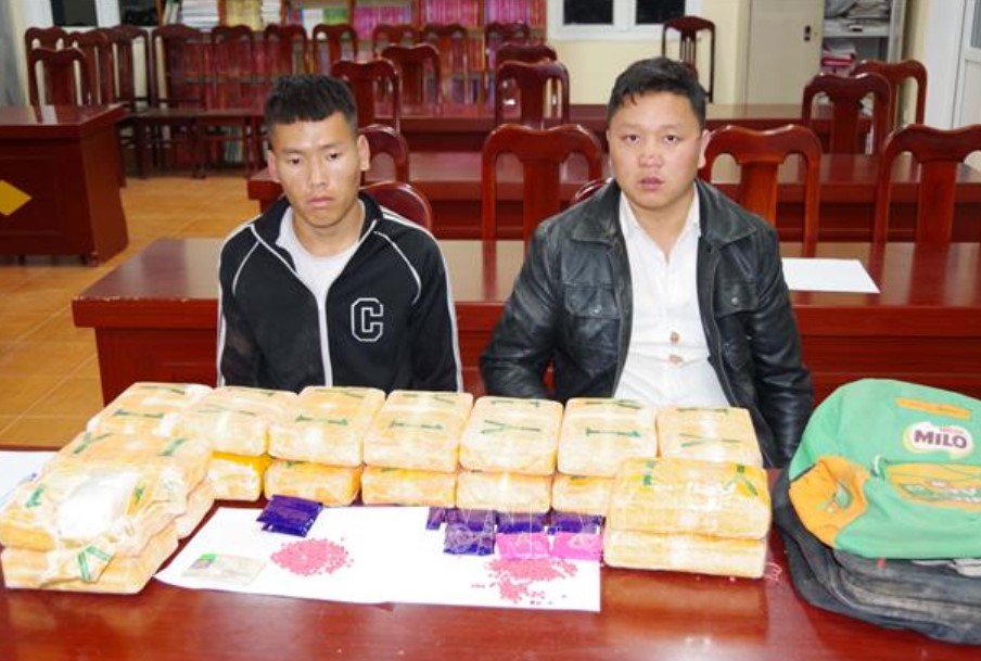 Bắt 2 đối tượng mua bán, vận chuyển 120.000 viên ma túy tổng hợp