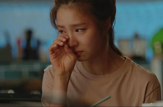 Hỏi mẹ chồng sao cơm ở cữ lại có món ăn đắt đỏ như vậy, bà tiết lộ một chuyện khiến tôi đau lòng