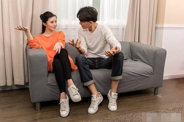 Giữa những người yêu nhau có 5 hiện tượng 'lạ', thà chia tay càng sớm càng tốt!