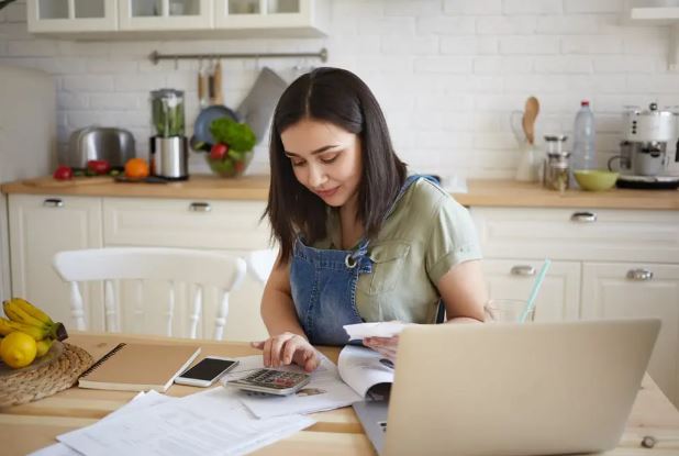 Áp dụng lối sống tối giản trong chi tiêu là một trong những con đường đúng đắn và hạnh phúc đưa bạn đến đích "tự do tài chính"