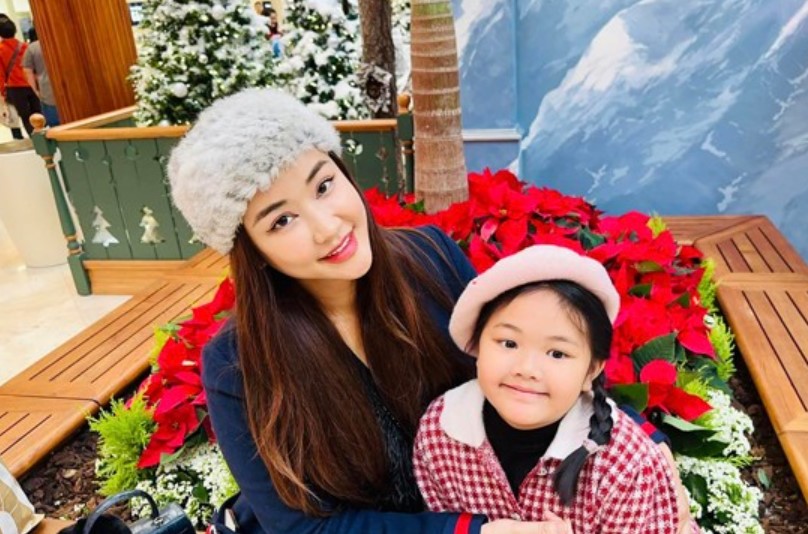 Người đẹp Về Nhà Đi Con từng sang Mỹ sinh con: Đường tình duyên trong phim trắc trở như ngoài đời