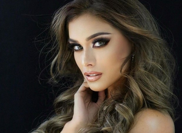 Nhan sắc quyến rũ của nữ bác sĩ đăng quang Hoa hậu Siêu quốc gia Peru