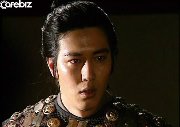 3 cấp dưới của Quan Vũ, một người lực địch Triệu Vân, một người bằng Bàng Thống, một người đi vào ngạn ngữ ngàn năm