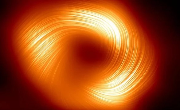 Lỗ đen quái vật của Ngân Hà còn sống, đang phun 'tia tử thần'