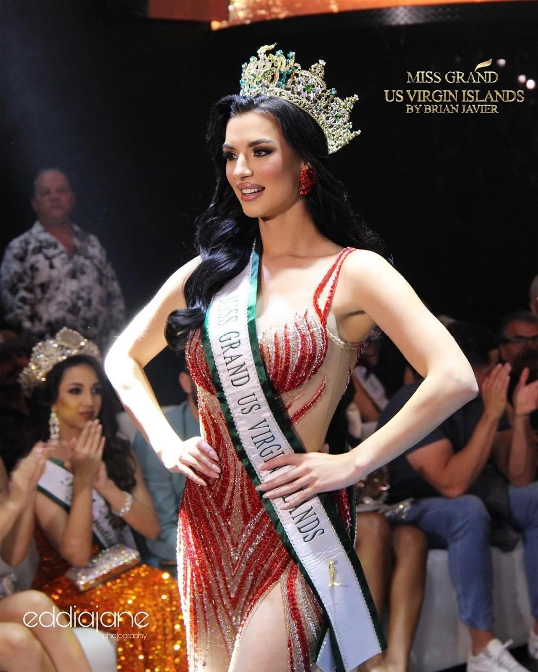 Á hậu Mỹ đăng quang Hoa hậu Hòa bình đảo US Virgin ảnh 1