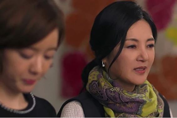 Hai chị em dâu cùng có bầu nhưng mẹ chồng chỉ cưng chiều dâu út, nguyên nhân thì ra là vì thế này