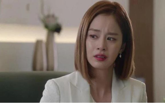 Sau đêm đầu tiên mặn nồng, cô gái trẻ hoảng loạn vì cuộc điện thoại đặc biệt của người yêu