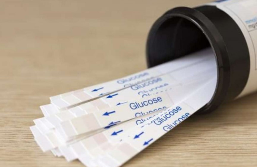 Phát triển thành công que thử đường huyết thông minh với giá chưa tới 3.000 đồng