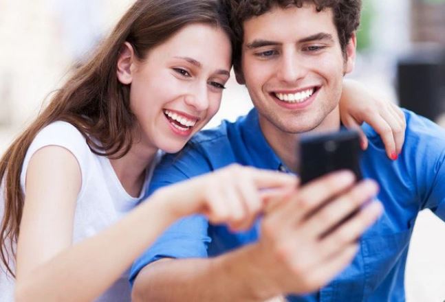 Đừng giấu kín tình yêu như món quà không tặng