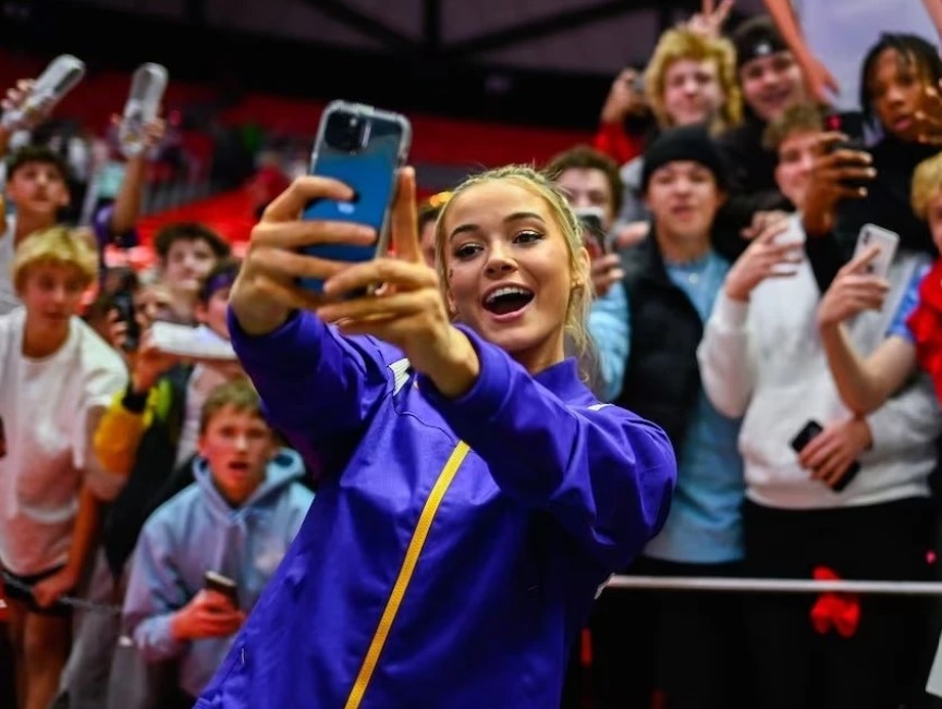 'Hot girl' trong làng thể thao Mỹ sở hữu ngoại hình đẹp miễn chê