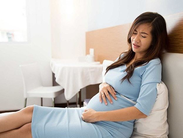 V&#x1EE3; mang thai th&#x1EA5;y ch&#x1ED3;ng thay &#x111;&#x1ED5;i, hay c&#xE1;u g&#x1EAF;t, v&#xF4; t&#xEC;nh c&#xF4; &#x111;&#x1ECD;c &#x111;&#x1B0;&#x1EE3;c tin nh&#x1EAF;n h&#xE9; l&#x1ED9; s&#x1EF1; th&#x1EAD;t