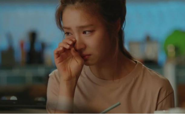 Vợ cài ứng dụng theo dõi, chồng vẫn ngang nhiên đi bồ bịch nhờ mánh khóe nham hiểm