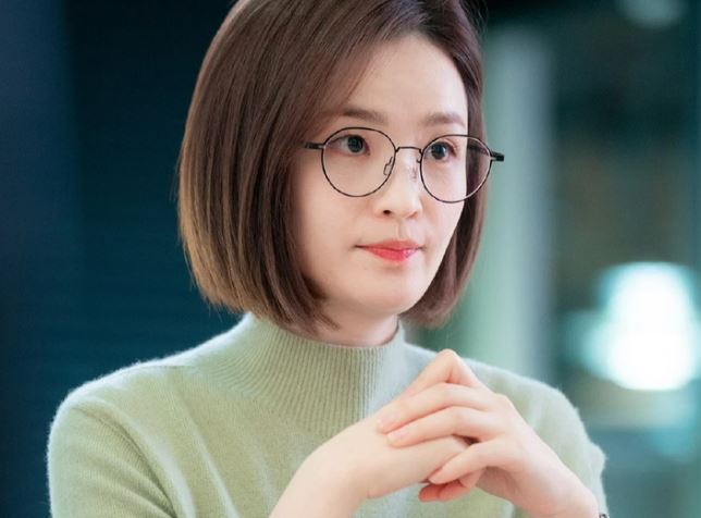 Chồng đi nước ngoài 3 năm về đòi ly dị, tôi bình thản nói mấy câu khiến bố mẹ chồng phải muối mặt xin lỗi