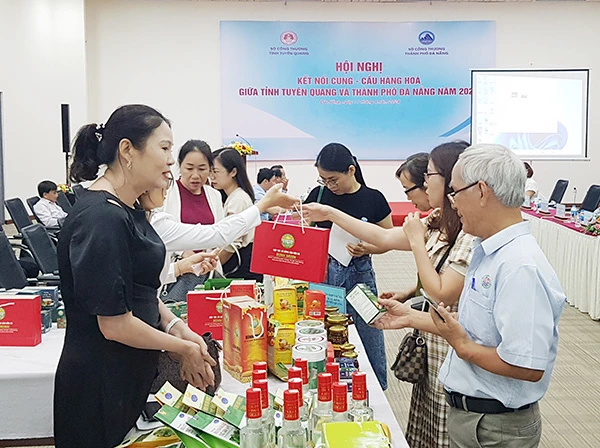 Kết nối cung cầu hàng hoá giữa tỉnh Tuyên Quang vầ TP Đà Nẵng.