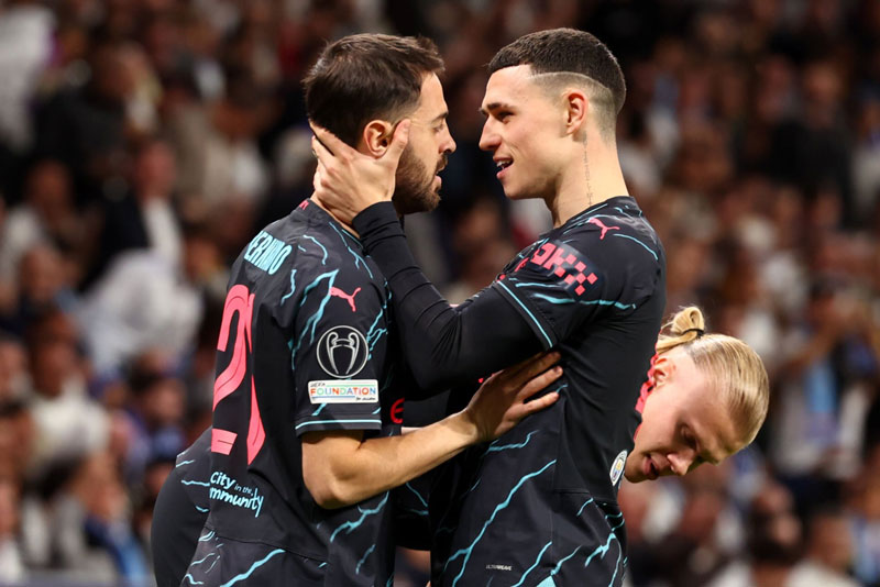 Đội hình tiêu biểu lượt đi vòng tứ kết Champions League: Gọi tên Phil Foden, Bernardo Silva