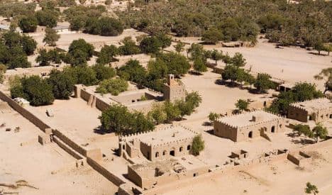 Đất nước tuyệt vọng nhất thế giới, lãnh thổ rộng lớn nhưng gần như sa mạc, hồ duy nhất đang sắp khô cạn