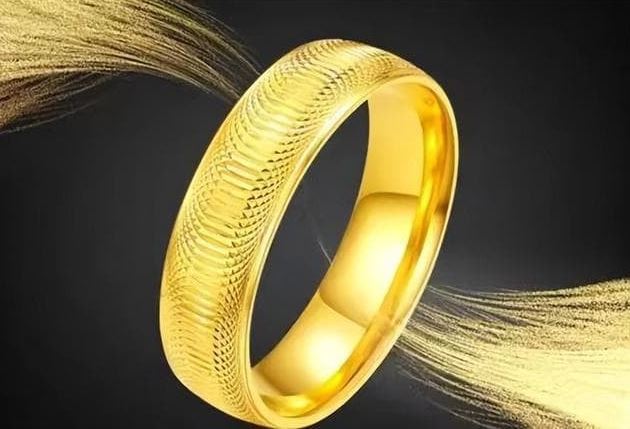 Phụ nữ đeo “vàng” lâu dài có thực sự tốt cho sức khỏe?