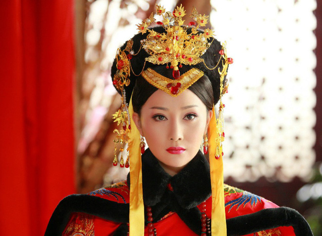 Cuộc đời bi thảm của Hoàng hậu tại vị lâu nhất triều Thanh: Sống cô độc ở tẩm cung gần 20 năm, cả đời chỉ là con rối của kẻ khác