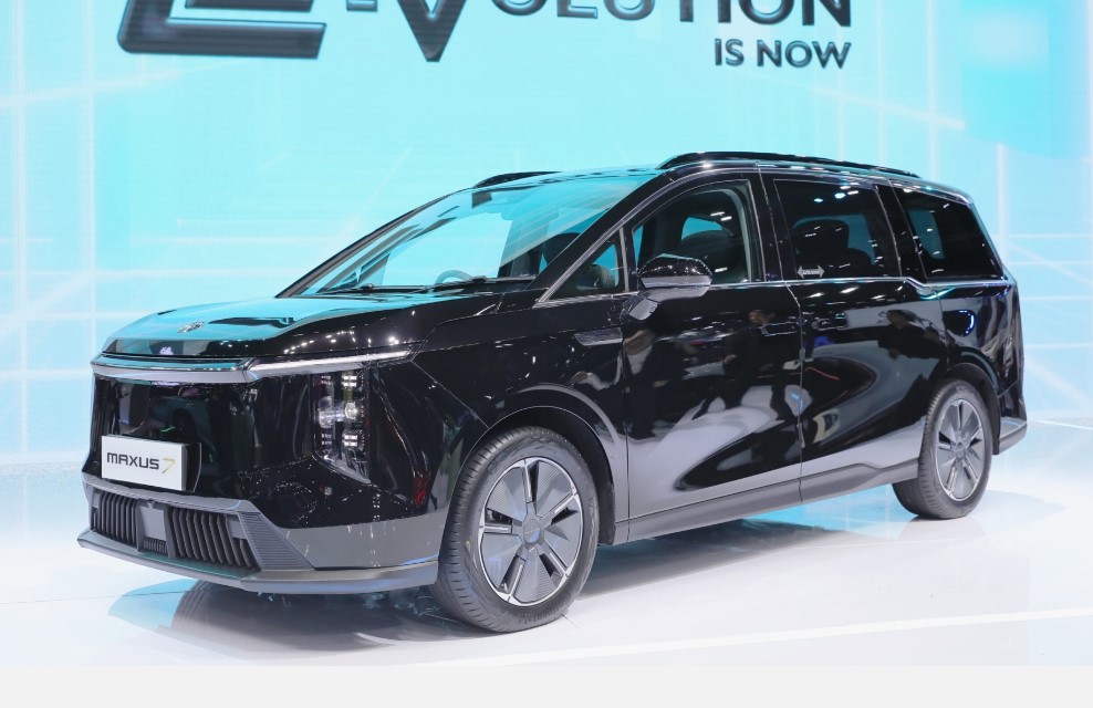 MG Maxus 7 - Xe gia đình 7 chỗ thách đấu Kia Carnival