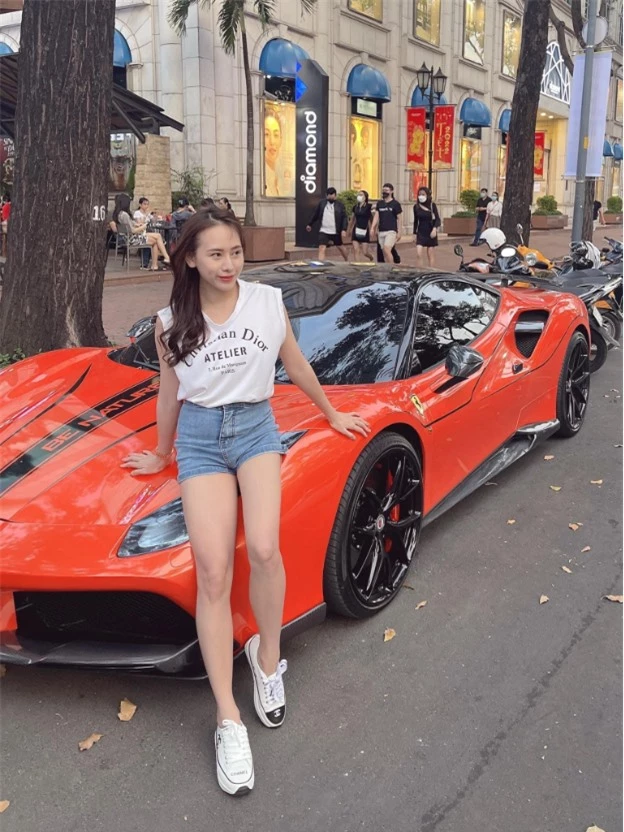 Hé lộ cuộc sống của Hoa hậu U40 Kim Anh thích cosplay thành Gen Z- Ảnh 1.