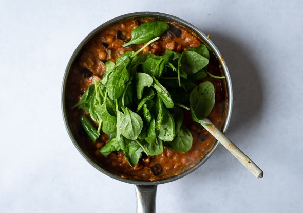 2 lo&#x1EA1;i rau ai c&#x169;ng n&#xEA;n &#x103;n d&#xF9; th&#xED;ch hay kh&#xF4;ng: S&#x1ED1; 2 gi&#xFA;p gi&#x1EA3;m 300% nguy c&#x1A1; b&#x1EC7;nh tim