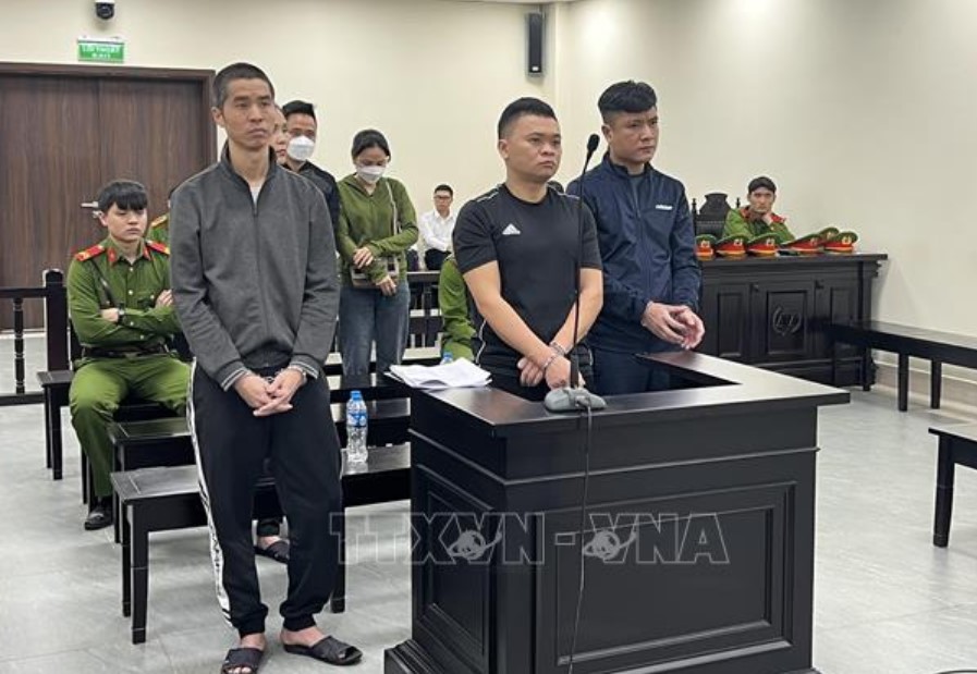 Phạt tù hai cựu cán bộ Công an cho vay lãi nặng, tổ chức đánh bạc