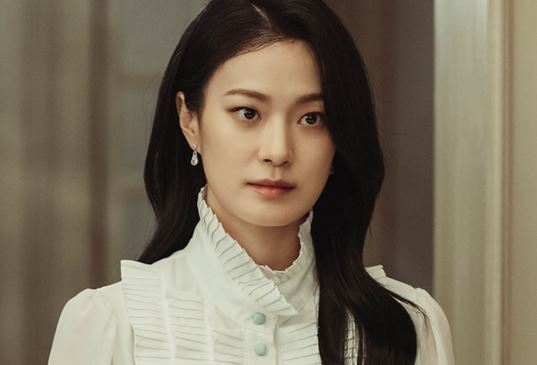 Vô tình nghe được chồng gửi tiền cho mẹ vì vợ tiêu hoang, tôi có hành động khiến anh hốt hoảng