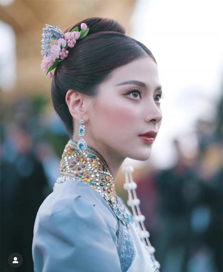 Phạm Băng Băng đẹp như nữ hoàng với trang phục truyền thống Thái Lan, có một sao Việt cũng không kém cạnh - 9