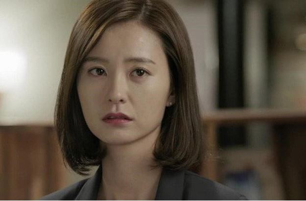 Nhìn thùng đồ mẹ chồng dưới quê gửi lên mà tôi ngao ngán tột cùng, còn ông xã lại nói một câu bẽ bàng