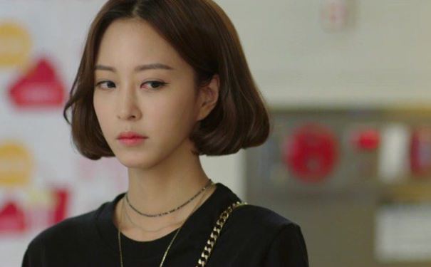 Mẹ chồng giữ vàng cưới hơn 3 năm không trả, khi tôi đòi thì phát hiện bí mật tày đình của bà, lời đề nghị sau đó mới thật "sốc"