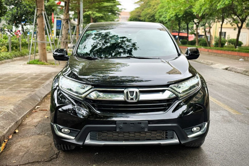 Sau 5 năm sử dụng, Honda CR-V cũ trượt giá ngang một chiếc Toyota Vios 'đập hộp'