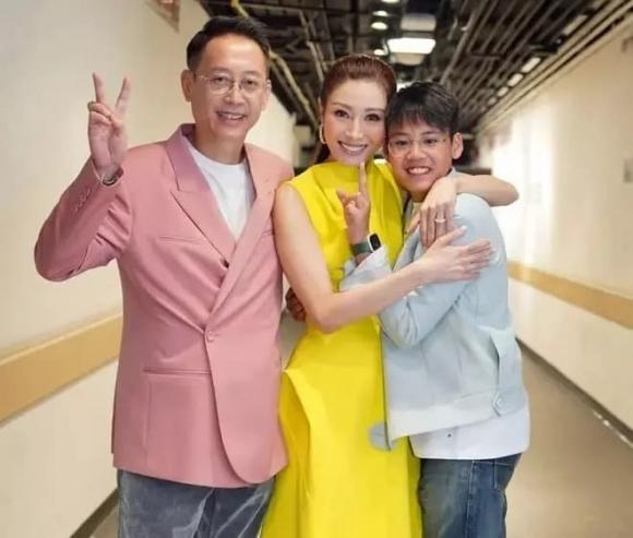 Nhan s&#x1EAF;c hi&#x1EC7;n t&#x1EA1;i c&#x1EE7;a nh&#x1EEF;ng m&#x1EF9; nh&#xE2;n &#x111;&#x1EB9;p nh&#x1EA5;t H&#x1ED3;ng K&#xF4;ng th&#x1EAD;p ni&#xEA;n 1990