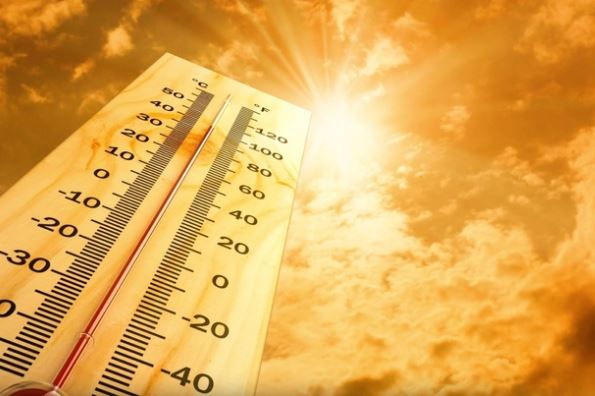 Việt Nam xuất hiện nắng nóng kỷ lục của năm 2024 lên tới hơn 42 độ C