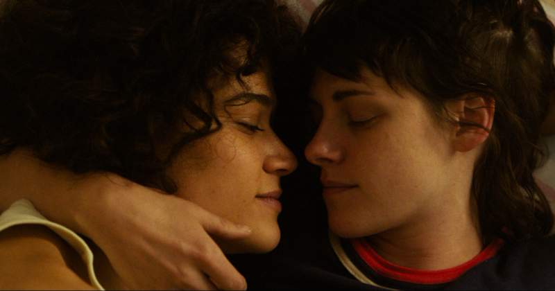 Kristen Stewart và Katy O’Brian 'đốt mắt' với loạt phân cảnh tình cảm 'lụi tim' trong phim mới