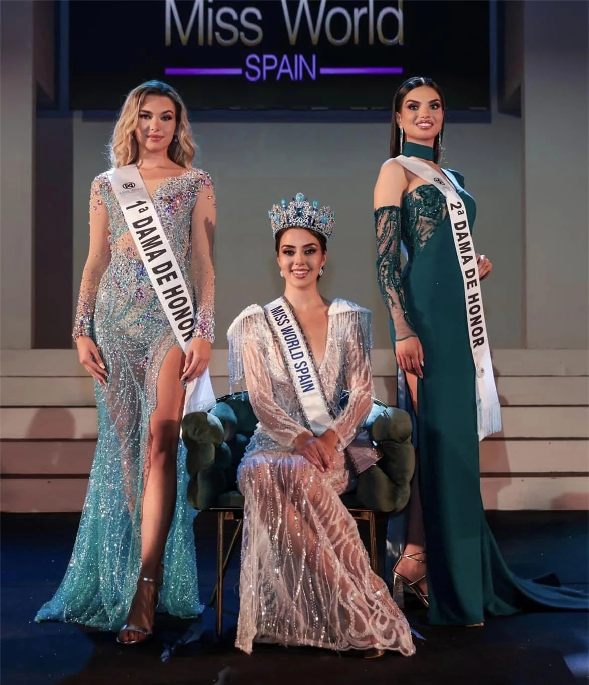 Nhan sắc tiếp viên hàng không đối đầu Ý Nhi ở Hoa hậu Thế giới ảnh 2