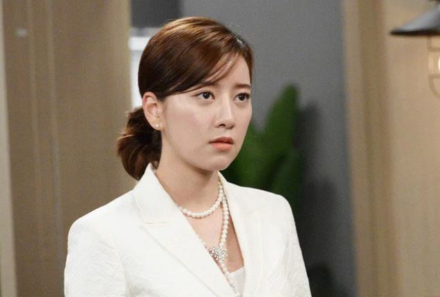 Mẹ chồng 'lén lút hành hạ' khiến tôi bị mất ngủ triền miên, khi tiết lộ chuyện này cho chồng biết còn bị trách móc