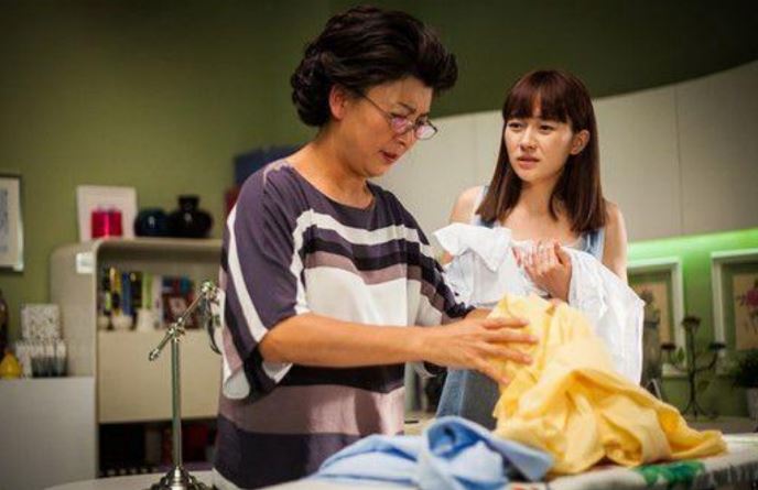 M&#x1EB9; ch&#x1ED3;ng m&#x1EB7;c k&#x1EC7; con d&#xE2;u m&#x1EDB;i sinh &#x1EDF; nh&#xE0; &#x111;&#x1EC3; &#x111;i du l&#x1ECB;ch, b&#x1EA5;t ng&#x1EDD; h&#x1A1;n l&#xE0; c&#xE2;u n&#xF3;i c&#x1EE7;a ch&#x1ED3;ng