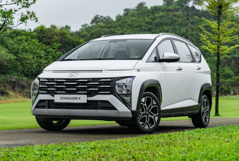 Hyundai Stargazer 2024 ra mắt tại Việt Nam: Thêm bản mới 'lai SUV', giá từ 489 triệu đồng rẻ nhất phân khúc
