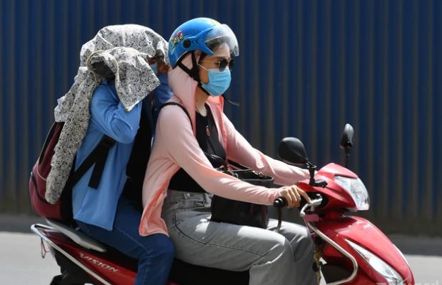 Nắng nóng gay gắt trên cả nước, có nơi trên 39 độ C