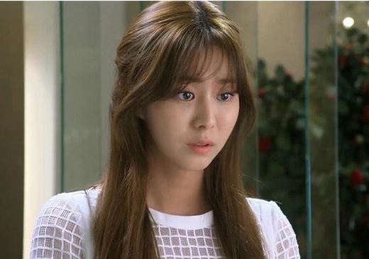 Chồng nổi hứng mời mẹ vợ lên chơi, tôi chưa kịp mừng thì phát hiện kế hoạch đầy toan tính của anh qua 1 cuộc điện thoại