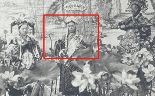 'Bức ảnh chân thực' của Từ Hi Thái hậu được lưu giữ trong bảo tàng ở Mỹ: Thì ra dung mạo chân thực là như vậy