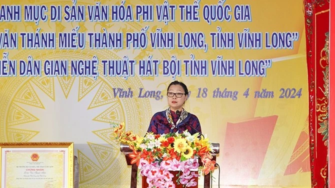 Phó Chủ tịch UBND tỉnh Vĩnh Long Nguyễn Thị Quyên Thanh phát biểu tại buổi lễ.