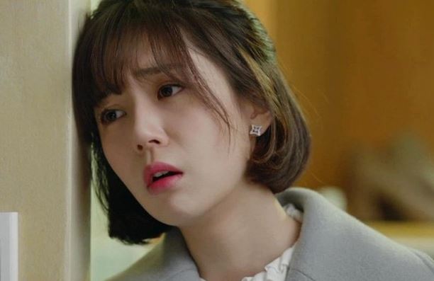 Cả nhà đều sốc nặng với hành động của chồng tôi, đến khi anh nói lý do ném gà vào thùng rác thì mẹ tôi bật khóc