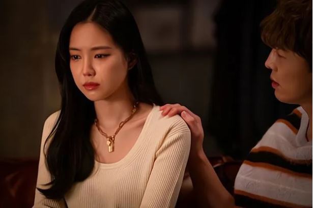 Tôi luôn trong tâm lý tránh xa mẹ chồng vì không muốn nảy sinh mâu thuẫn, nhưng sau khi bị mất 5 lượng vàng, tôi mới nhận ra chân tình đang ở ngay cạnh mình